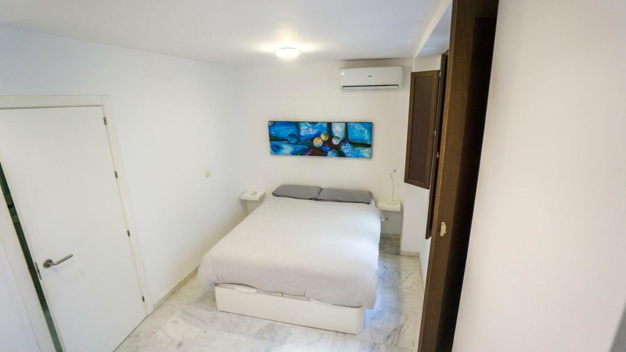Rentalsevilla Espacioso Duplex En La Puerta Real Appartement *